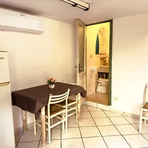 camurria-apartments.sicilyhotelsitaly.net/